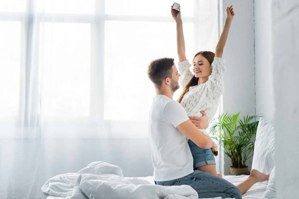 Quels sont les meilleurs moyens pour encourager les jeunes à s'engager dans des projets de reforestation urbaine?