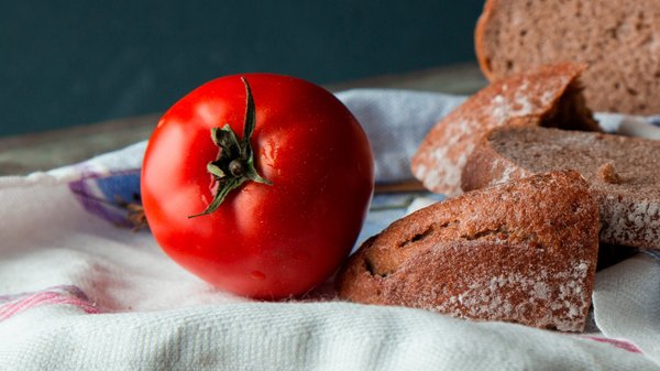 Pain à la tomate : la recette qui va révolutionner vos repas
